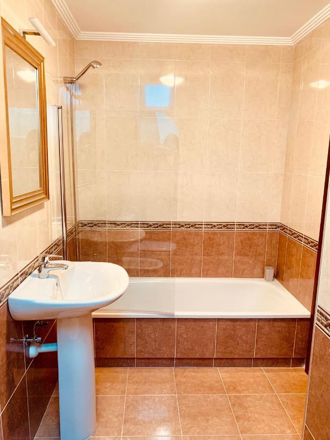 Apartament Alfaraz Avilés Zewnętrze zdjęcie